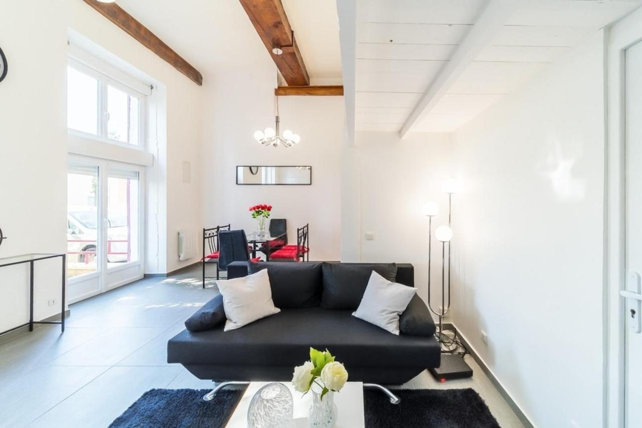 The Charming Fleury 2 Bedrooms อูลแลงส์ ภายนอก รูปภาพ